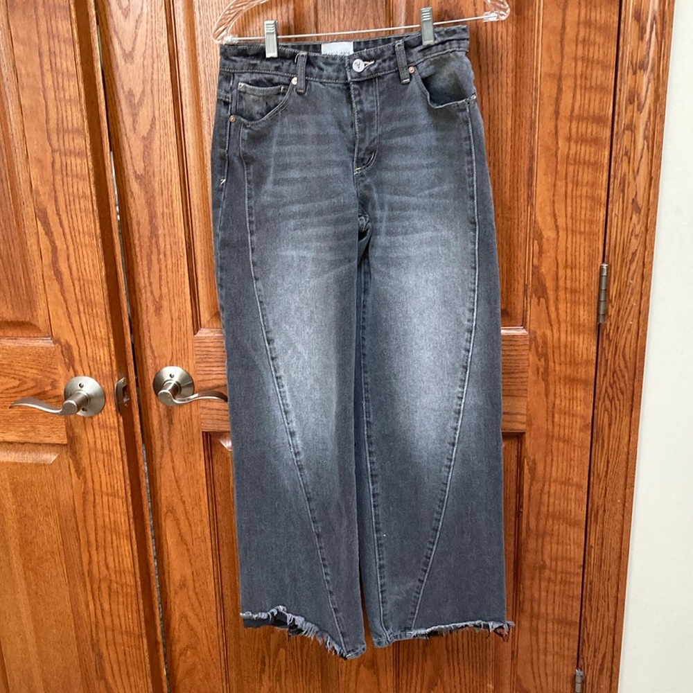 Women's Gray Wide-Leg Jeans